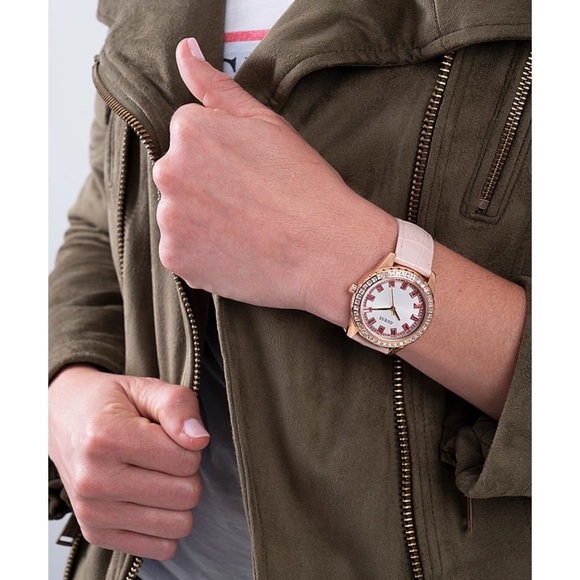 New GUESS SPARKLING PINK LIMITED EDITION 38MM PINK GENUINE  display picture 1